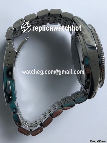 TAG Heuer Autavia Mens watch Unisex Automatic Steel CBE2110.RQQ9389 3
