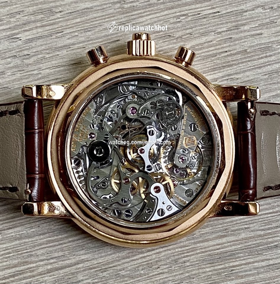 Patek Philippe Perpetual Calendar Chronograph Manual winding Rose gold 5204R 3