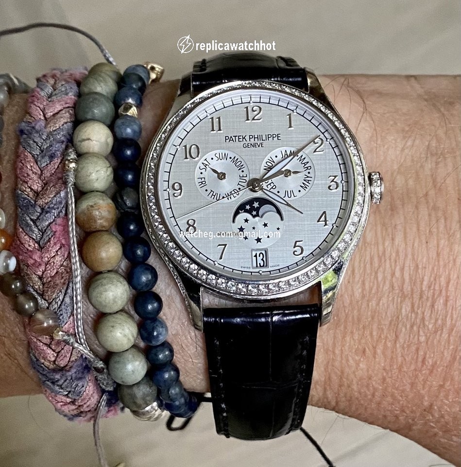 Patek Philippe Annual Calendar Womens watch Automatic White gold 4947G 3