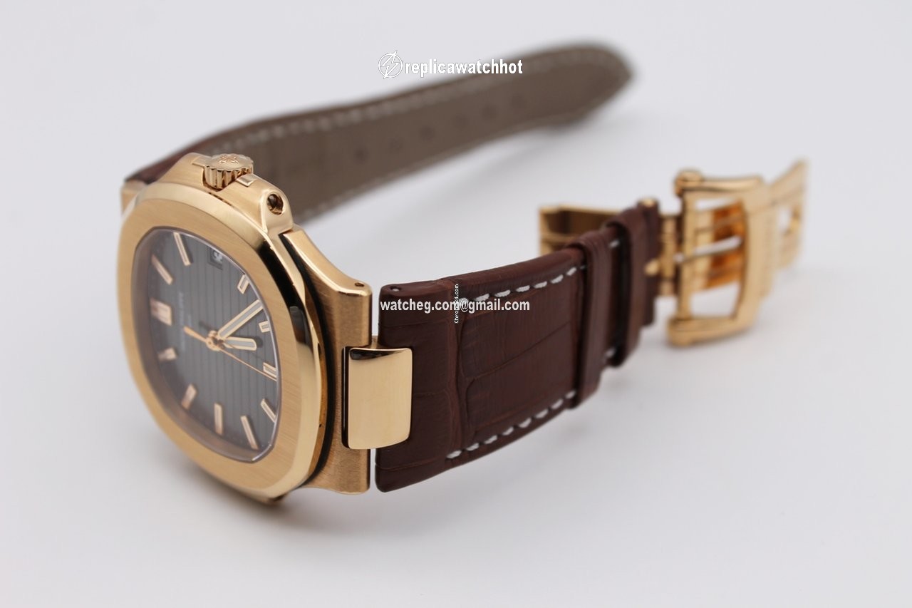 Patek Philippe Nautilus Mens watch Unisex Automatic Rose gold 5711R-001 3