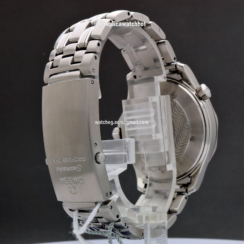 Omega Seamaster Diver 300 M Mens watch Unisex Automatic Steel 2532.80 3