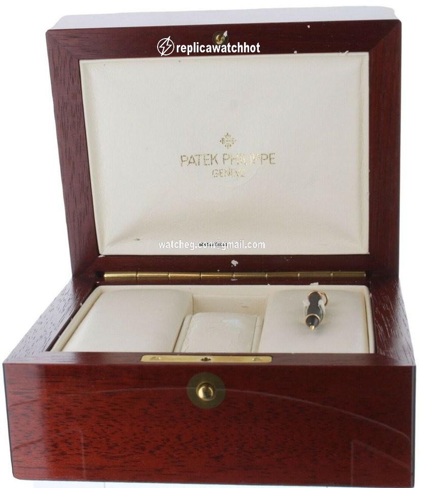 Patek Philippe Annual Calendar Mens watch Unisex Automatic Rose gold 001 3
