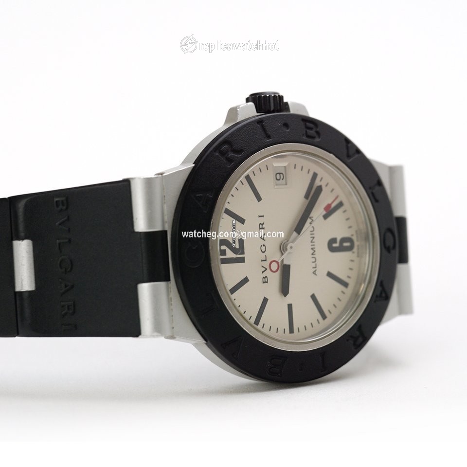 Bulgari Diagono Mens watch Unisex Quartz Aluminum AL 38 TA 3