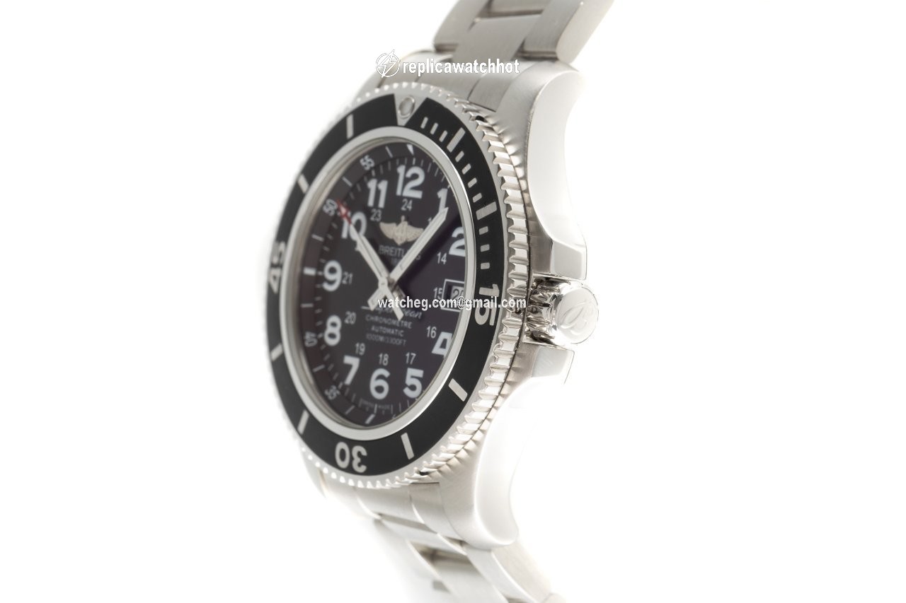 Breitling Superocean II 44 Mens watch Unisex Automatic Steel A17392 3