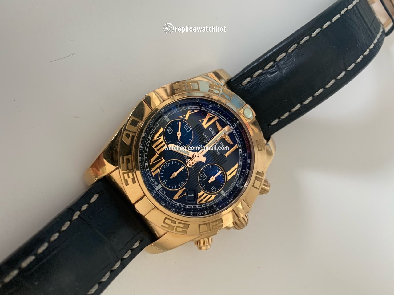 Breitling Chronomat 44 Mens watch Unisex Automatic Rose gold HB011012 B957 3
