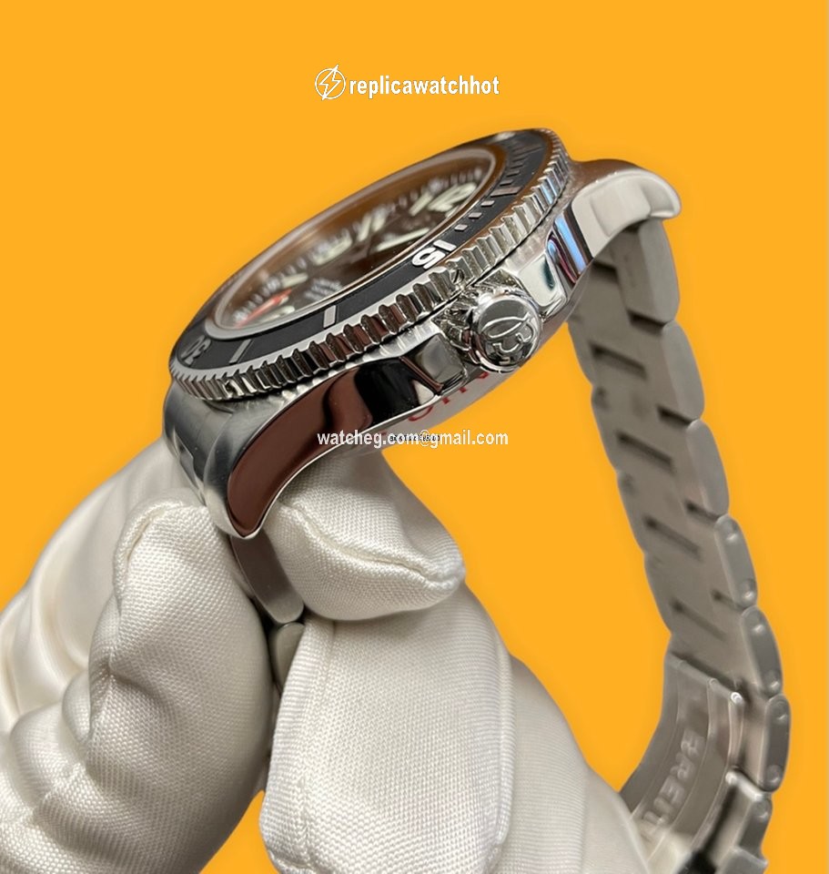Breitling Superocean 44 Mens watch Unisex Automatic Steel A17367D71B1A1 3