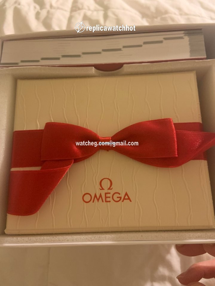 Omega De Ville Prestige Womens watch Automatic Gold Steel 424.23.37.20.09.001 3