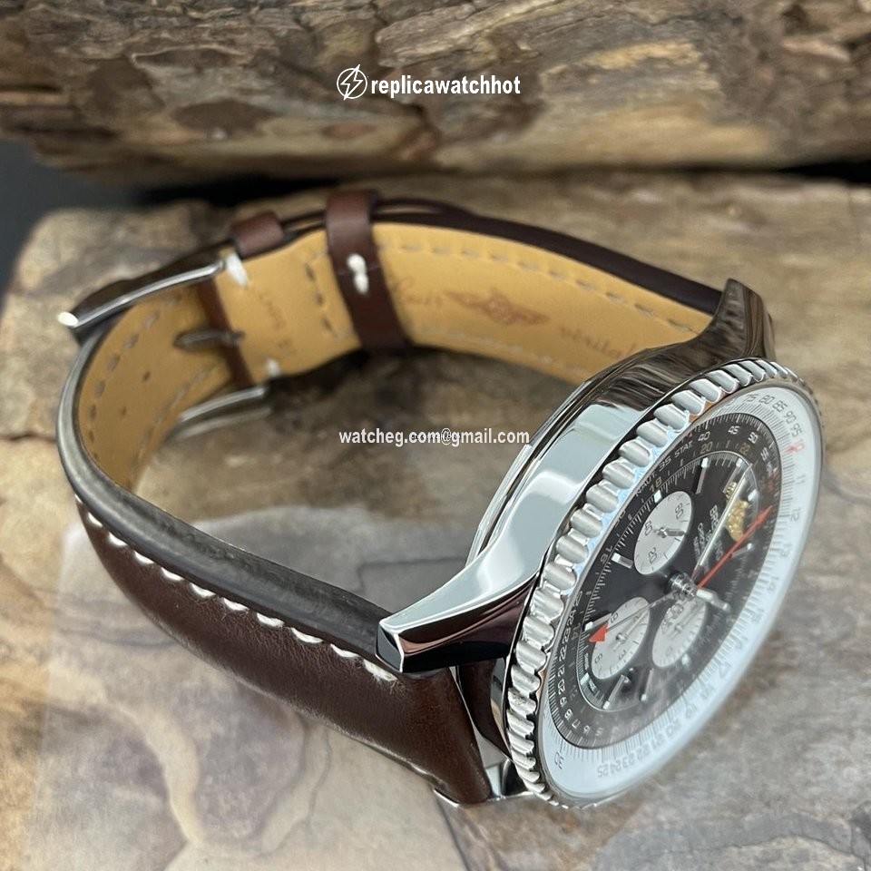 Breitling Navitimer GMT Automatic Steel AB044121 3