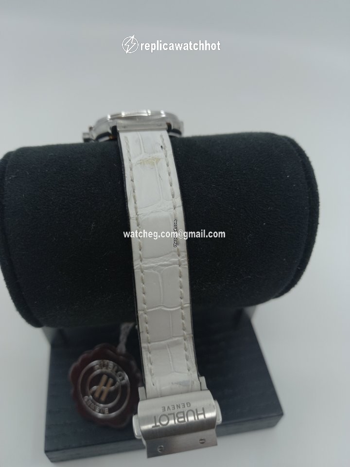 Hublot Classic Womens watch Quartz Steel 1395.700E.1 3