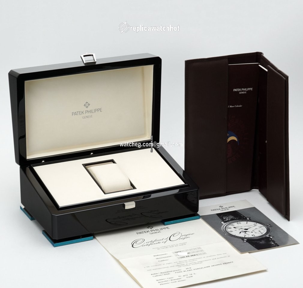 Patek Philippe Complications Mens watch Unisex Automatic White gold 5015G 3
