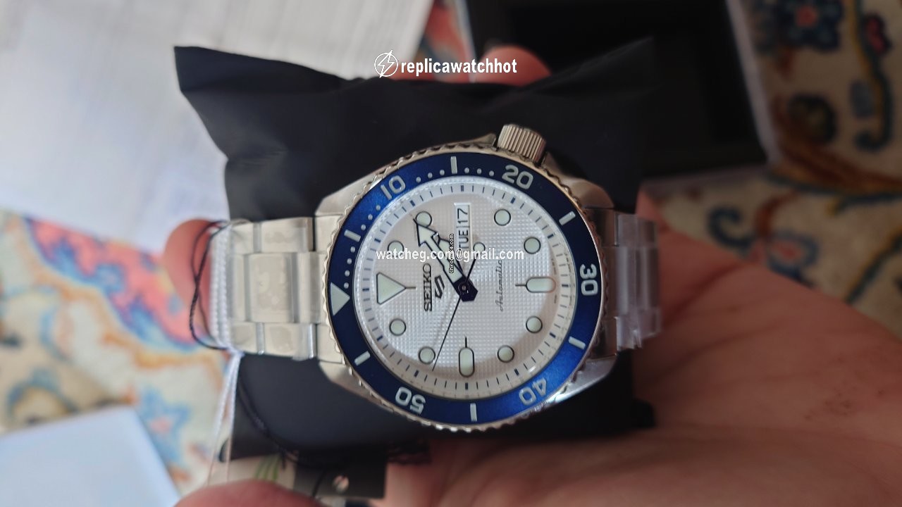 Seiko 5 Sports Mens watch Unisex Automatic Steel SRPG47K1 3