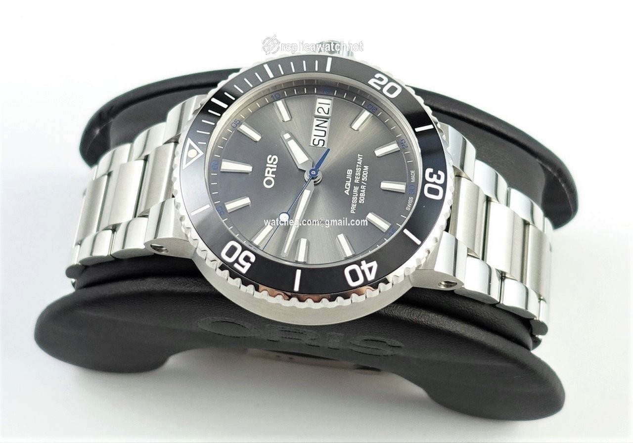 Oris Hammerhead Limited Edition Mens watch Unisex Automatic Steel 01 752 7733 4183-Set MB 3