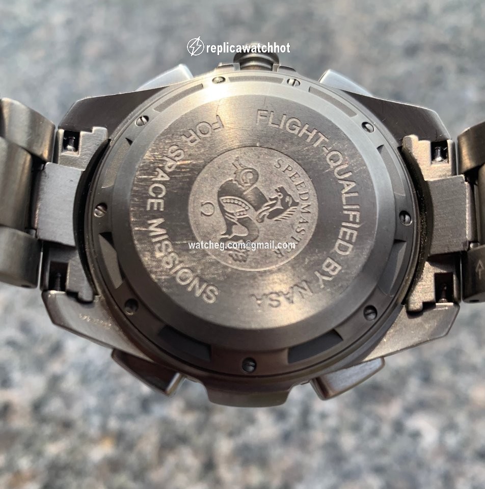 Omega Speedmaster Professional Moonwatch Mens watch Unisex Titanium 3291.50 3