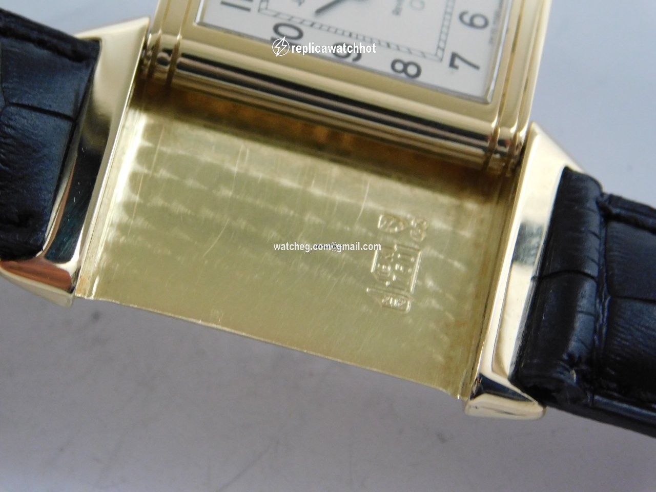 Jaeger-LeCoultre Reverso Classique Mens watch Unisex Quartz Yellow gold 140.007.1 3