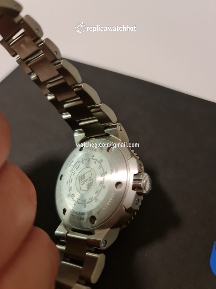 Oris Aquis Titan Mens watch Unisex Automatic Titanium 01 743 7664 7253-07 8 26 75PEB 3