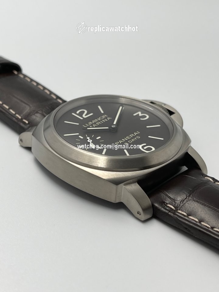 Panerai Luminor Marina 8 Days Mens watch Unisex Manual winding Titanium PAM 00564 3
