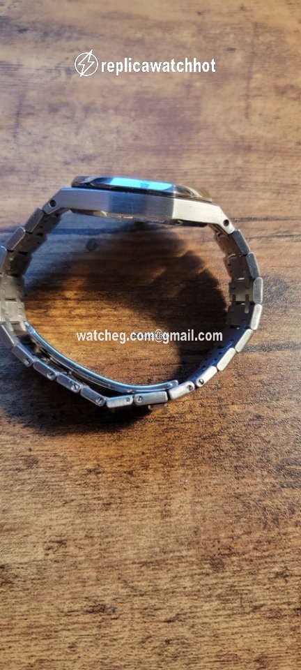 Audemars Piguet Royal Oak Day-Date Mens watch Unisex Automatic Steel 25594ST 3