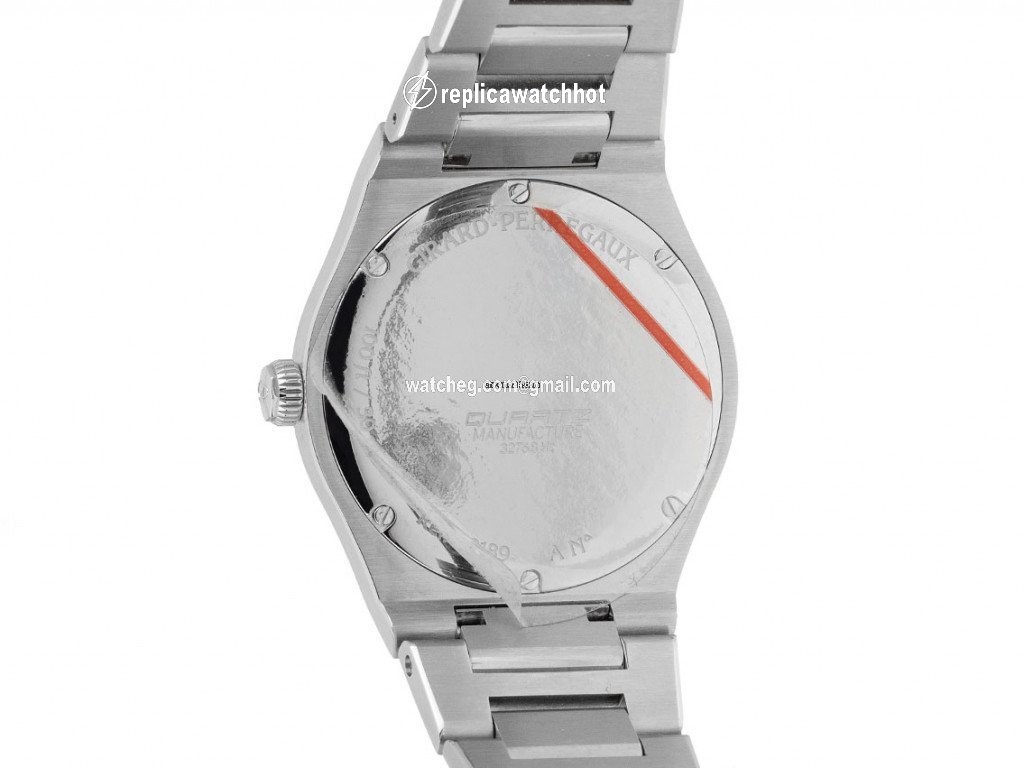 Girard Perregaux Laureato Mens watch Unisex Quartz Steel 80189-11-131-11A 3