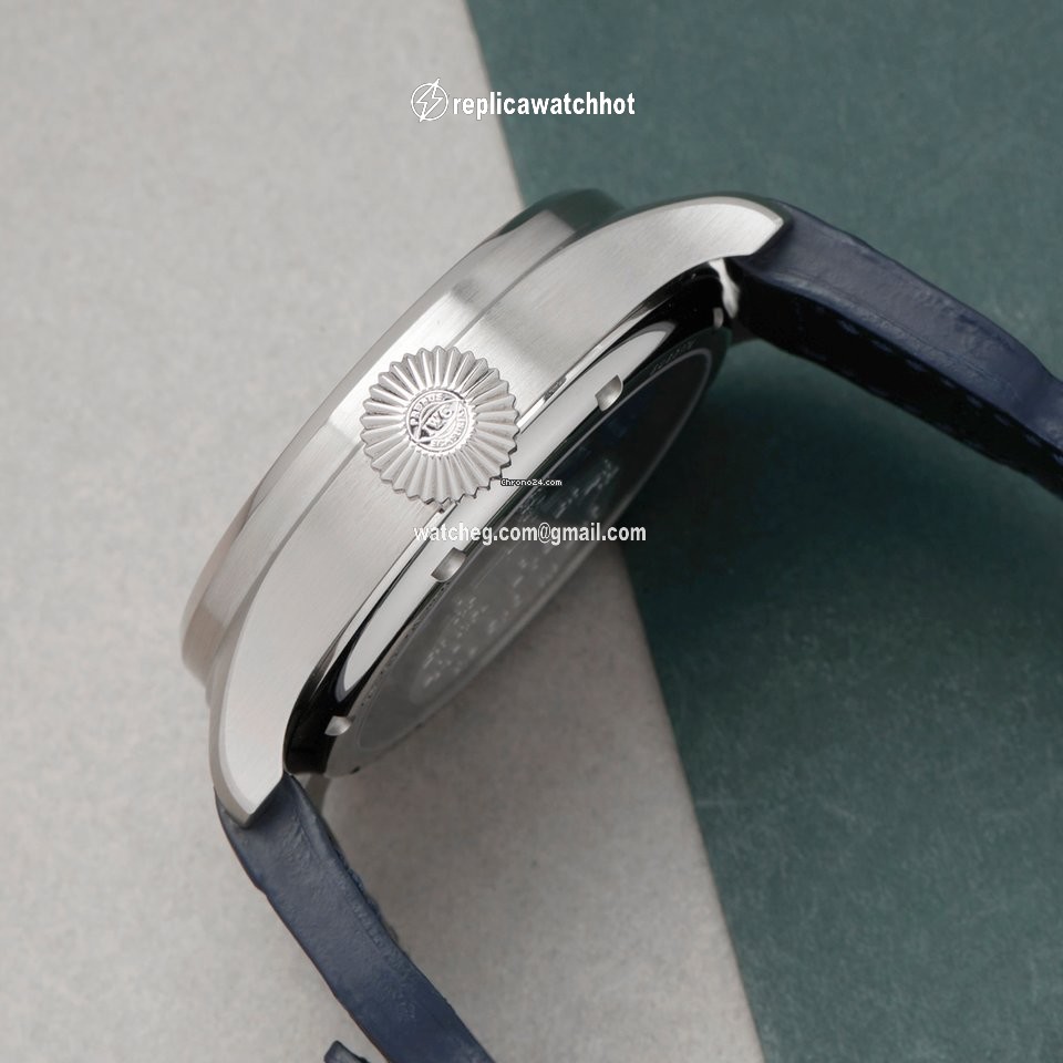 IWC Big Pilot Mens watch Unisex Automatic White gold IW502703 3