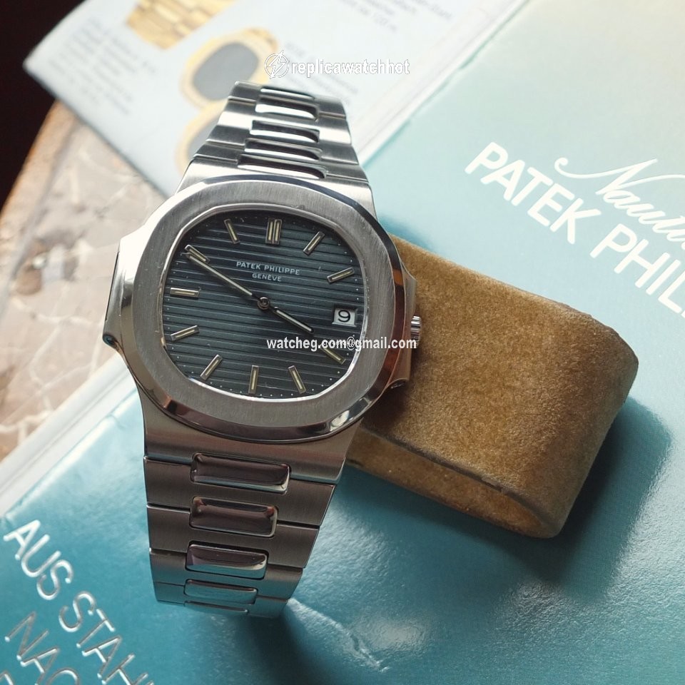 Patek Philippe Nautilus Mens watch Unisex Automatic Steel 3700 11 PP Nautilus Steel 