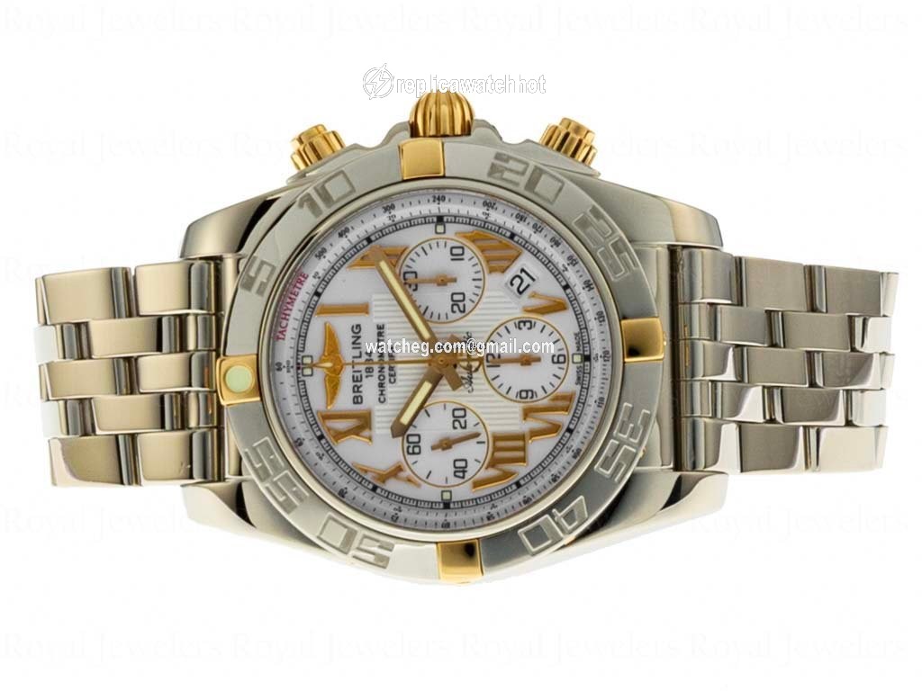 Breitling Chronomat 44 Gold Steel IB011012 A692 3