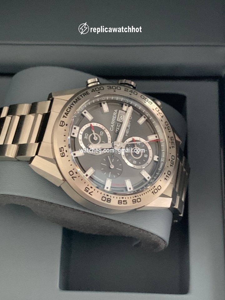 TAG Heuer Carrera Calibre HEUER 01 Mens watch Unisex Automatic Titanium CAR208Z.BF0719 3