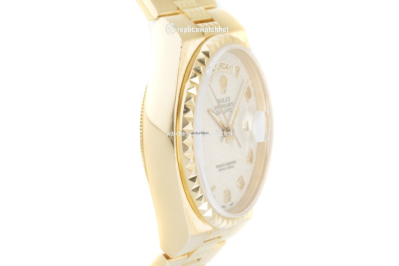 Rolex Day-Date Oysterquartz Mens watch Unisex Yellow gold Quartz 19028 3
