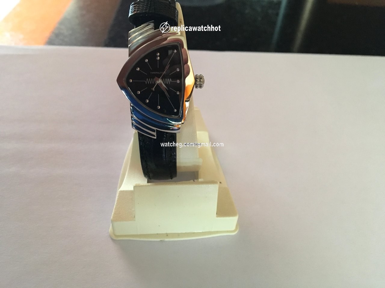 Hamilton Ventura Womens watch Quartz H24 211 732 3