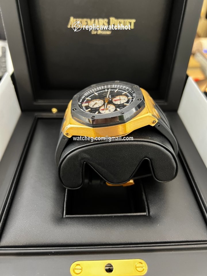 Audemars Piguet Royal Oak Offshore Chronograph Mens watch Unisex Automatic Rose gold 26401.RO.OO.A002.CA.01 3