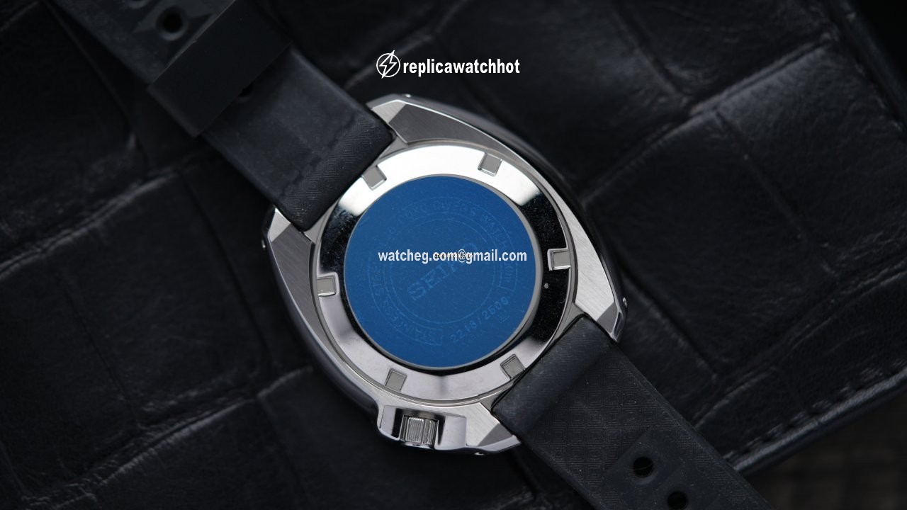 Seiko Prospex Steel SLA033 3
