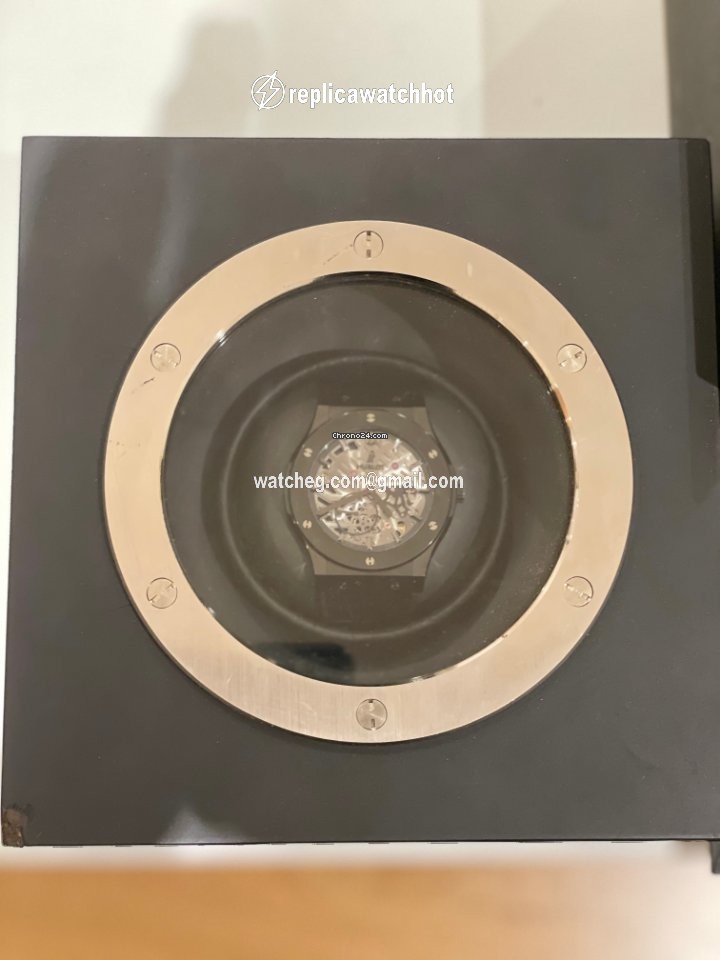 Hublot Classic Fusion Ultra-Thin Mens watch Unisex Manual winding Ceramic 515.CM.0140.LR 3