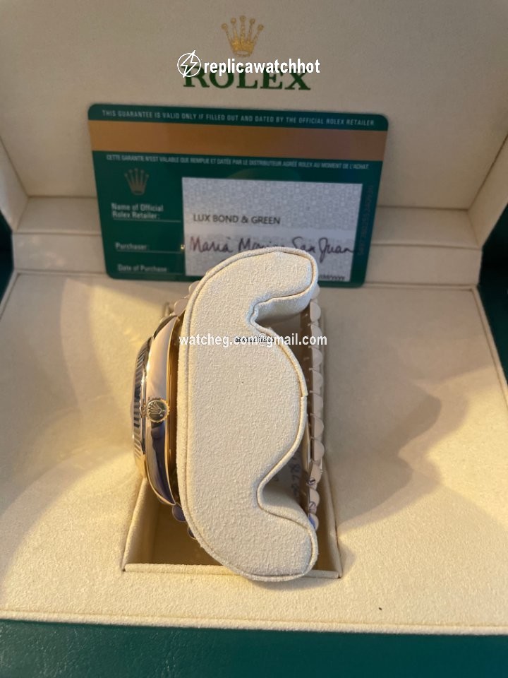 Rolex Day-Date 40 Mens watch Unisex Yellow gold Automatic 228238 sdmip 3