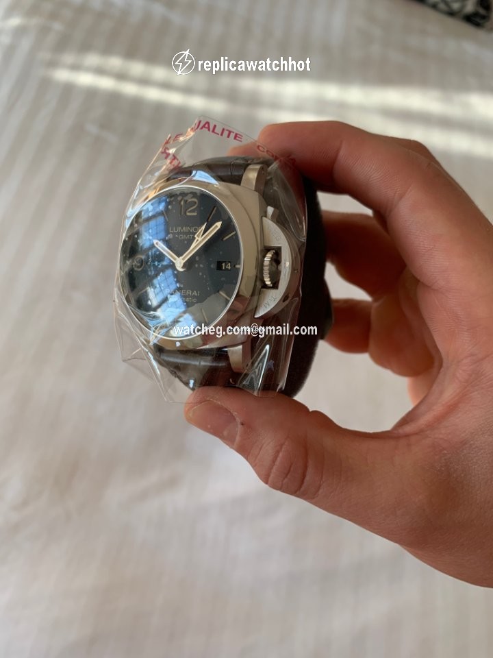 Panerai Luminor 1950 3 Days GMT Automatic Mens watch Unisex Automatic Steel PAM 01320 3