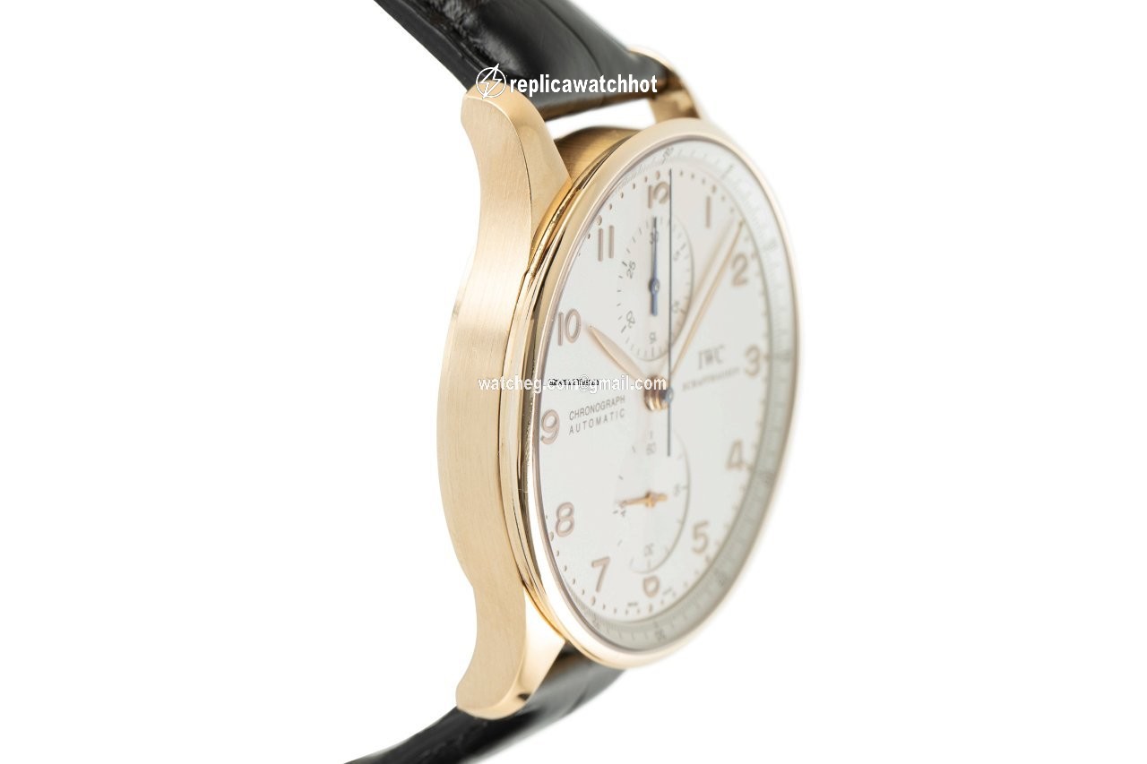 IWC Portuguese Chronograph Mens watch Unisex Automatic Red gold IW3714-02 3