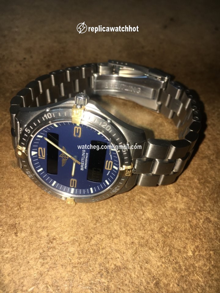 Breitling Aerospace Mens watch Unisex Quartz Titanium F65362 3