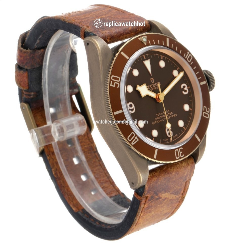 Tudor Black Bay Bronze Mens watch Unisex Automatic 79250B 3