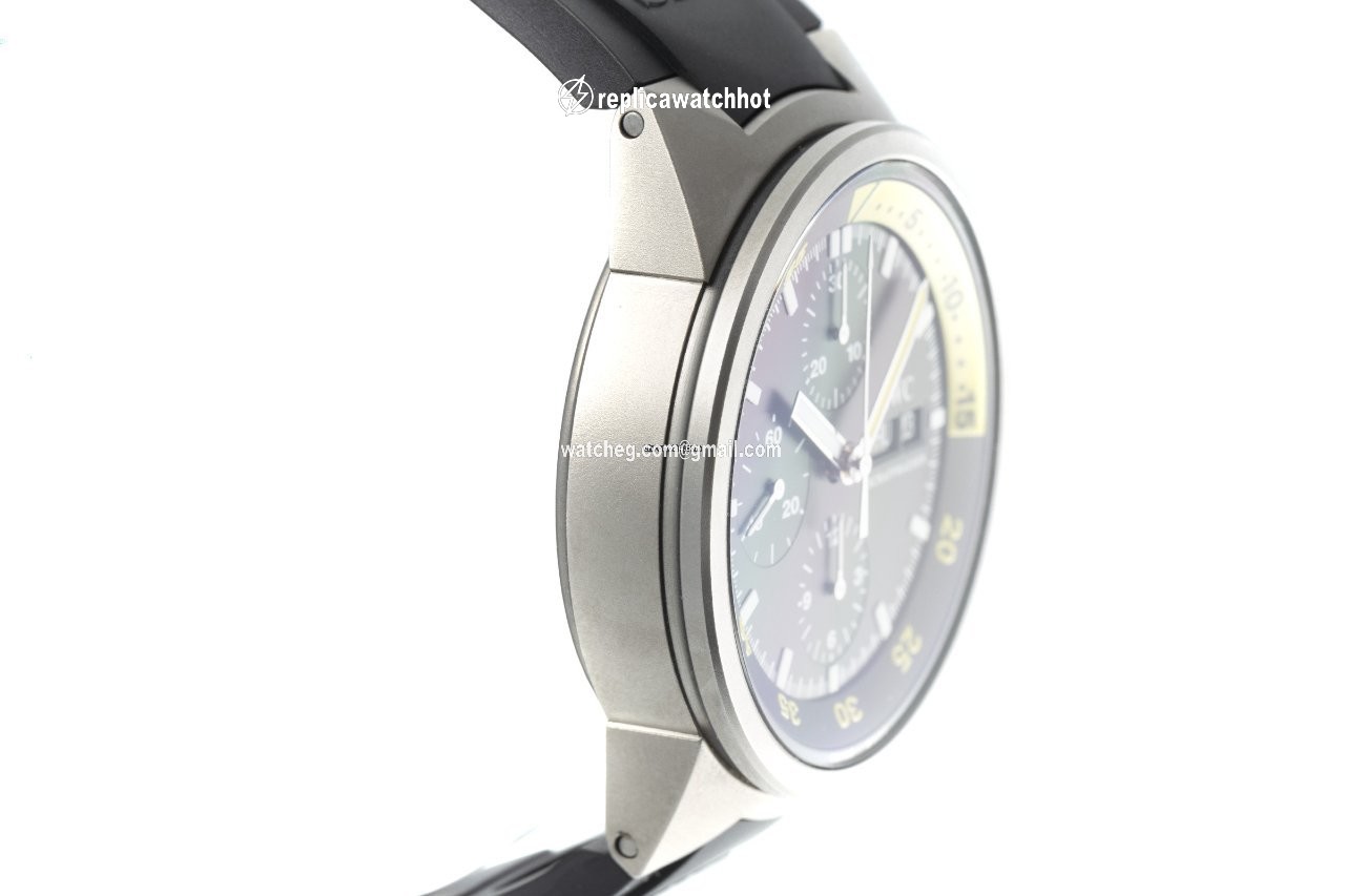 IWC Aquatimer Chronograph Mens watch Unisex Automatic Titanium 3719 3