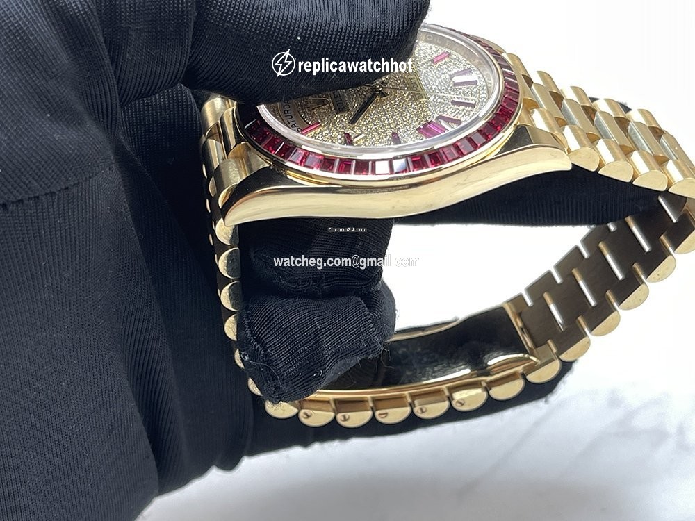 Rolex Day-Date 40 Mens watch Unisex Yellow gold Automatic 228398TRU 3