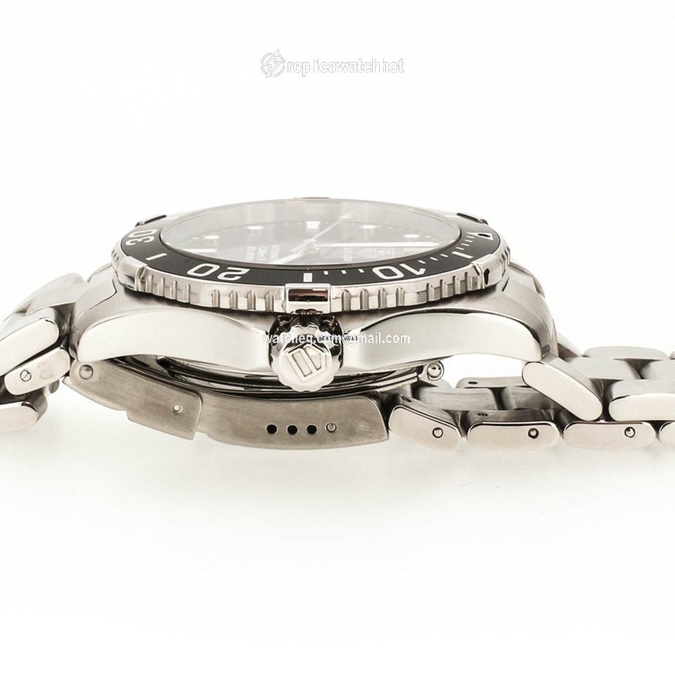 TAG Heuer Aquaracer 300M Mens watch Unisex Automatic Steel WAN2110 3