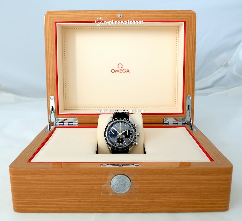 Omega Speedmaster Racing Mens watch Unisex Automatic Steel 326.32.40.50.06.001 3