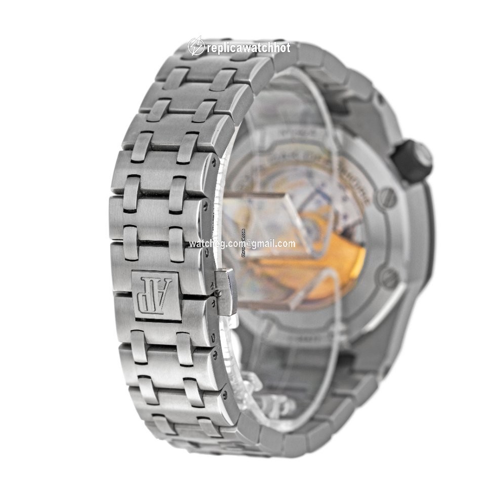 Audemars Piguet Royal Oak Offshore Diver Mens watch Unisex Automatic Steel 15710ST 3