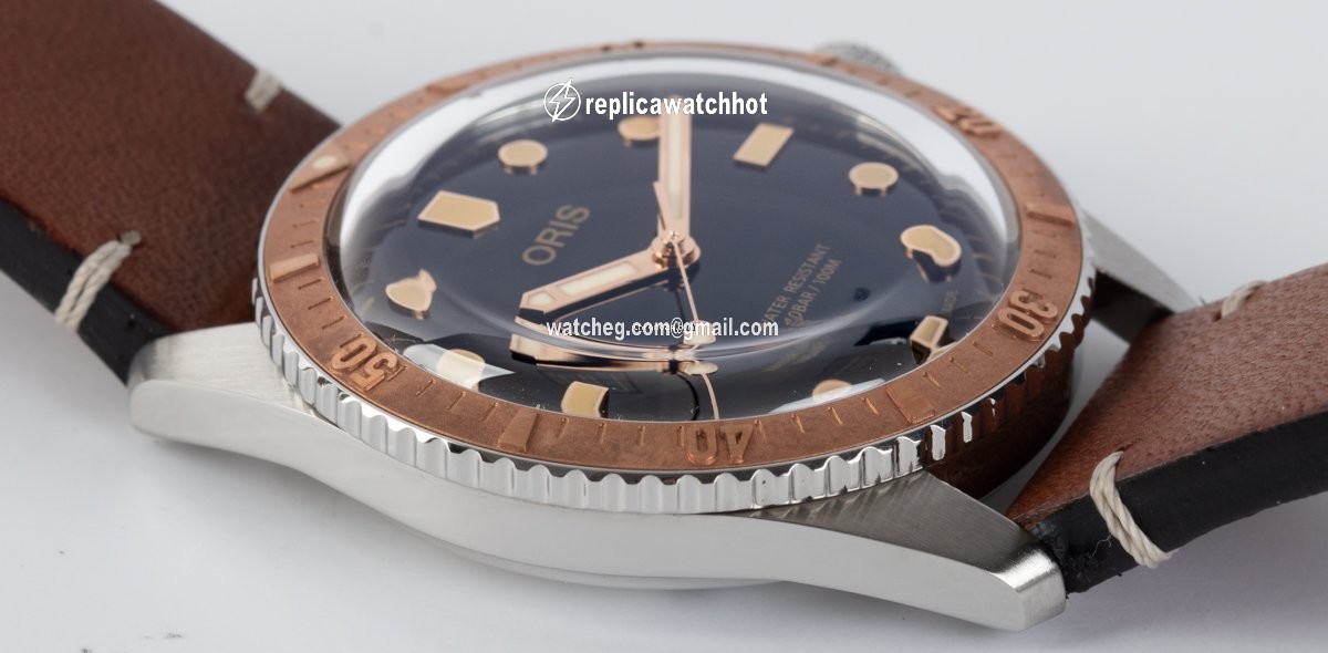Oris Divers Sixty Five Mens watch Unisex Automatic Bronze 01-733-7707-4355-07 5 20 45 3