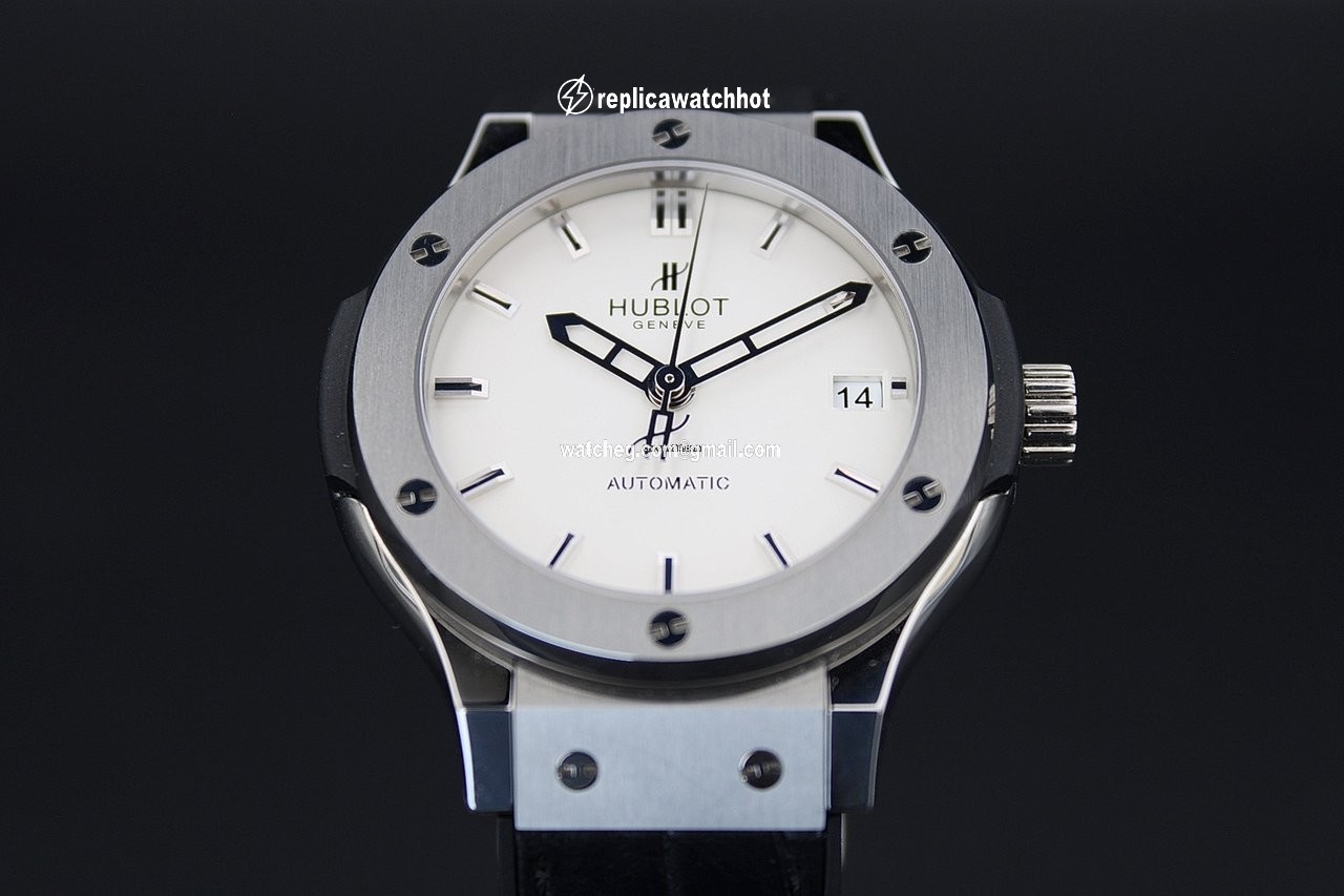Hublot Classic Fusion 45, 42, 38, 33 mm Mens watch Unisex Automatic Titanium 565.NX.2610.LR 3