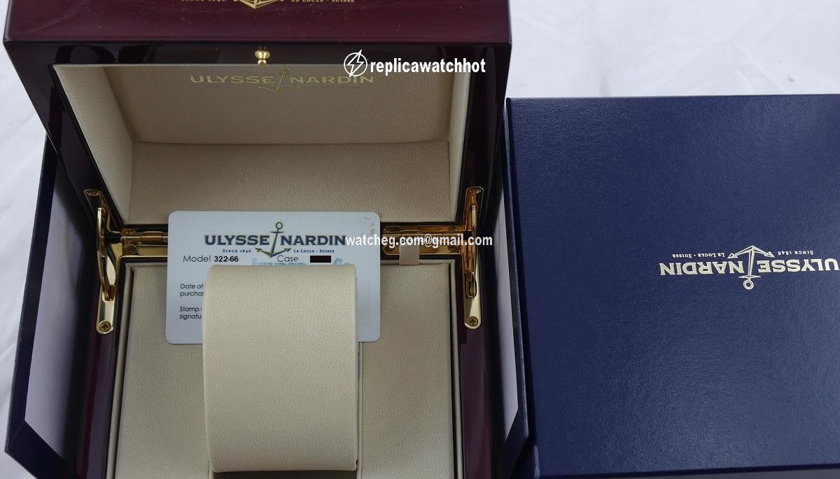 Ulysse Nardin GMT + - Perpetual Mens watch Unisex Automatic Rose gold 322-66 3