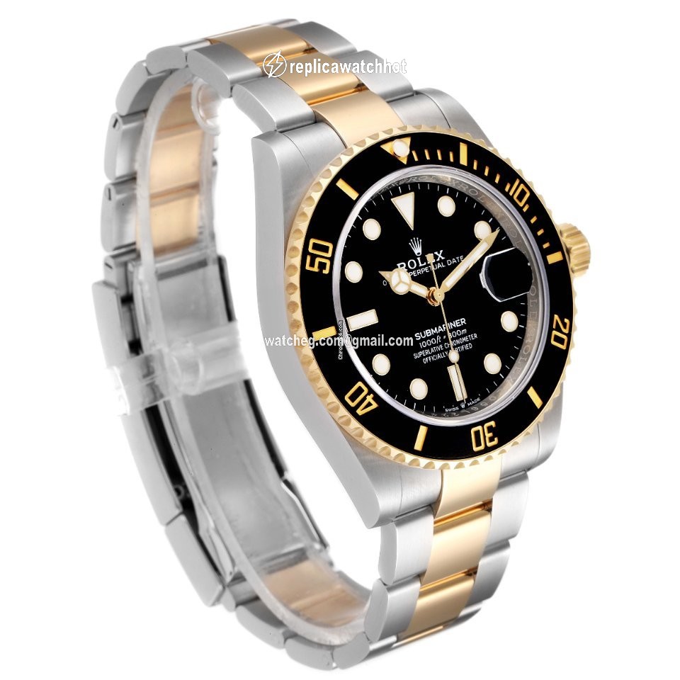 Rolex Submariner Date Mens watch Unisex Gold Steel Automatic 126613 3