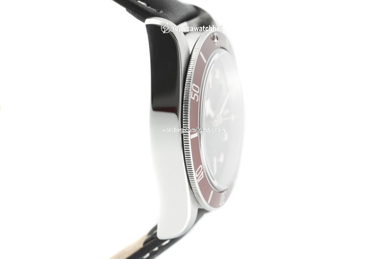 Tudor Black Bay Mens watch Unisex Automatic Steel 79220 3