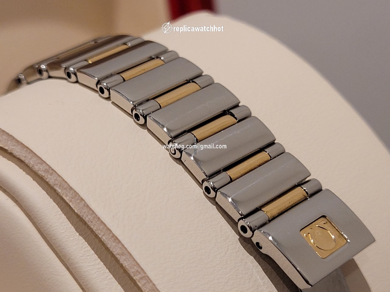 Omega Constellation Womens watch Quartz Gold Steel 1365.71.00 3