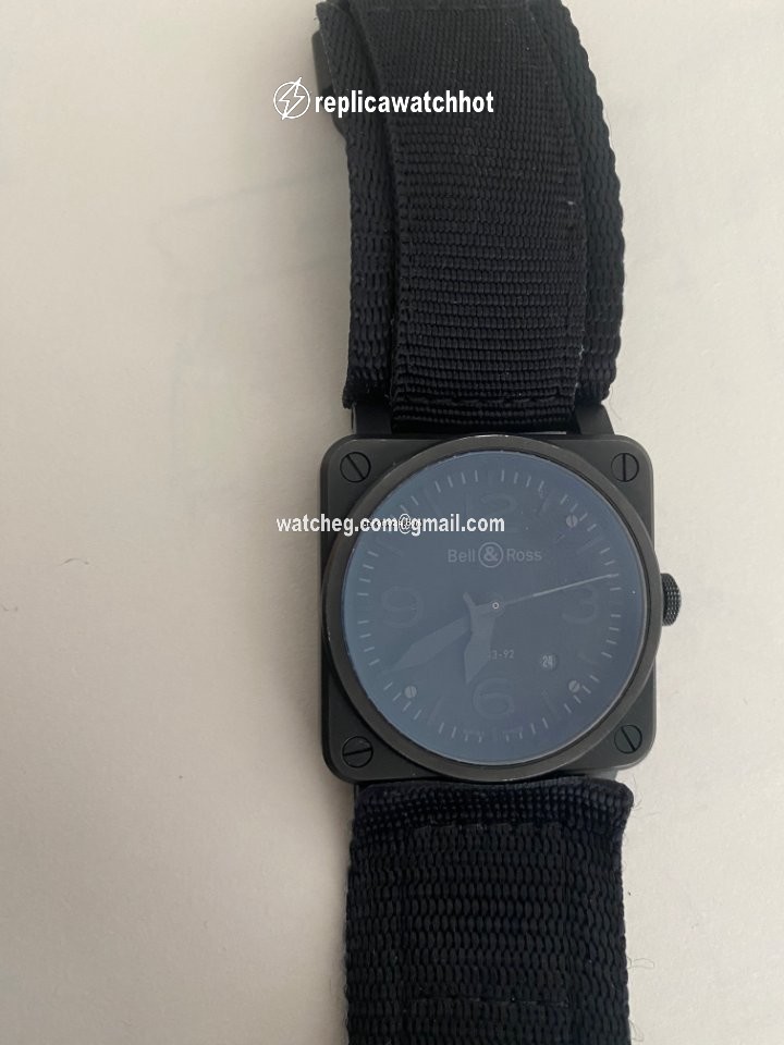 Bell & Ross BR 03-92 Ceramic Mens watch Unisex Automatic Ceramic BR0392-PHANTOM-CE 3