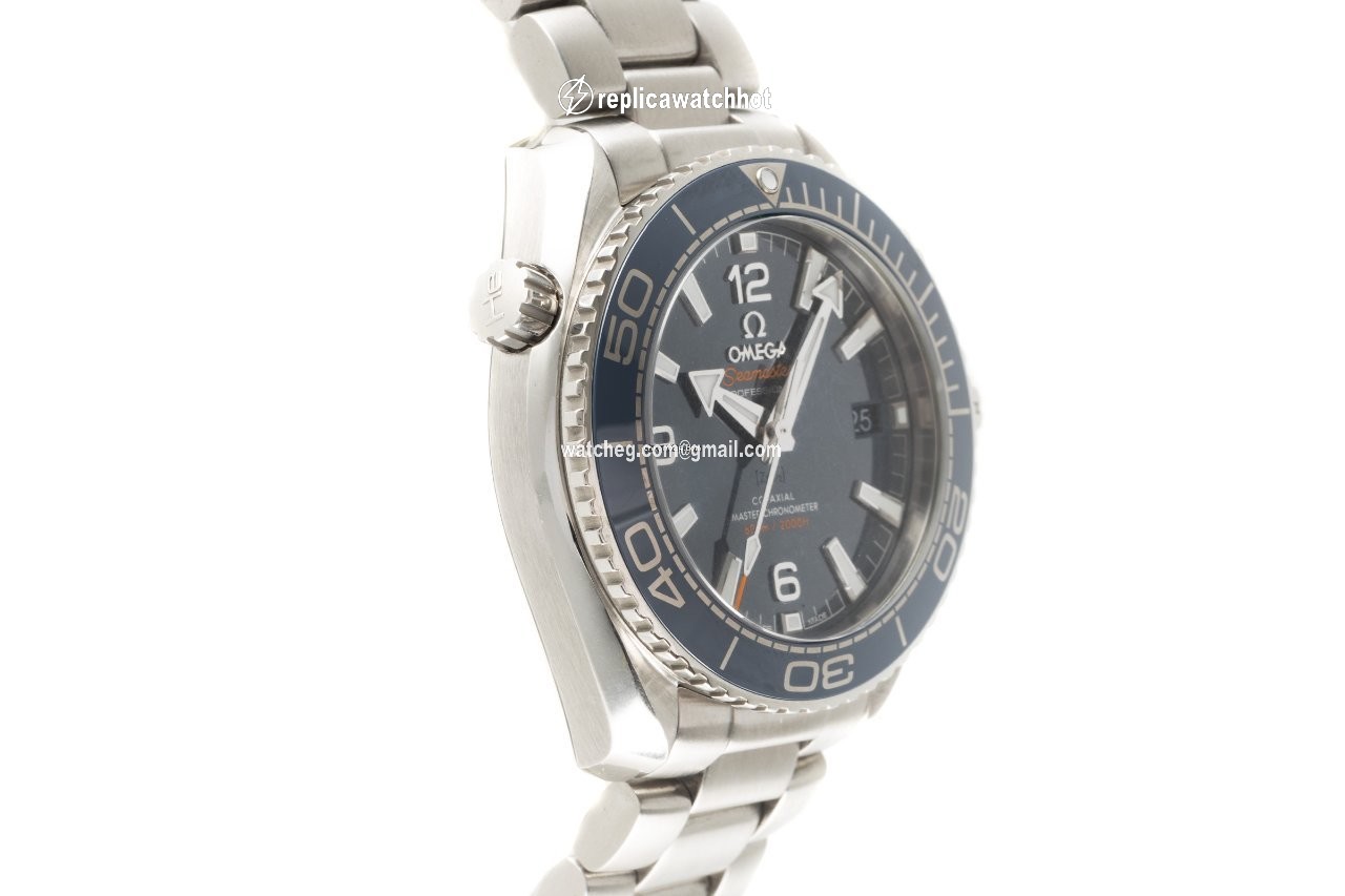 Omega Seamaster Planet Ocean Mens watch Unisex Automatic Steel 215.30.40.20.03.001 3