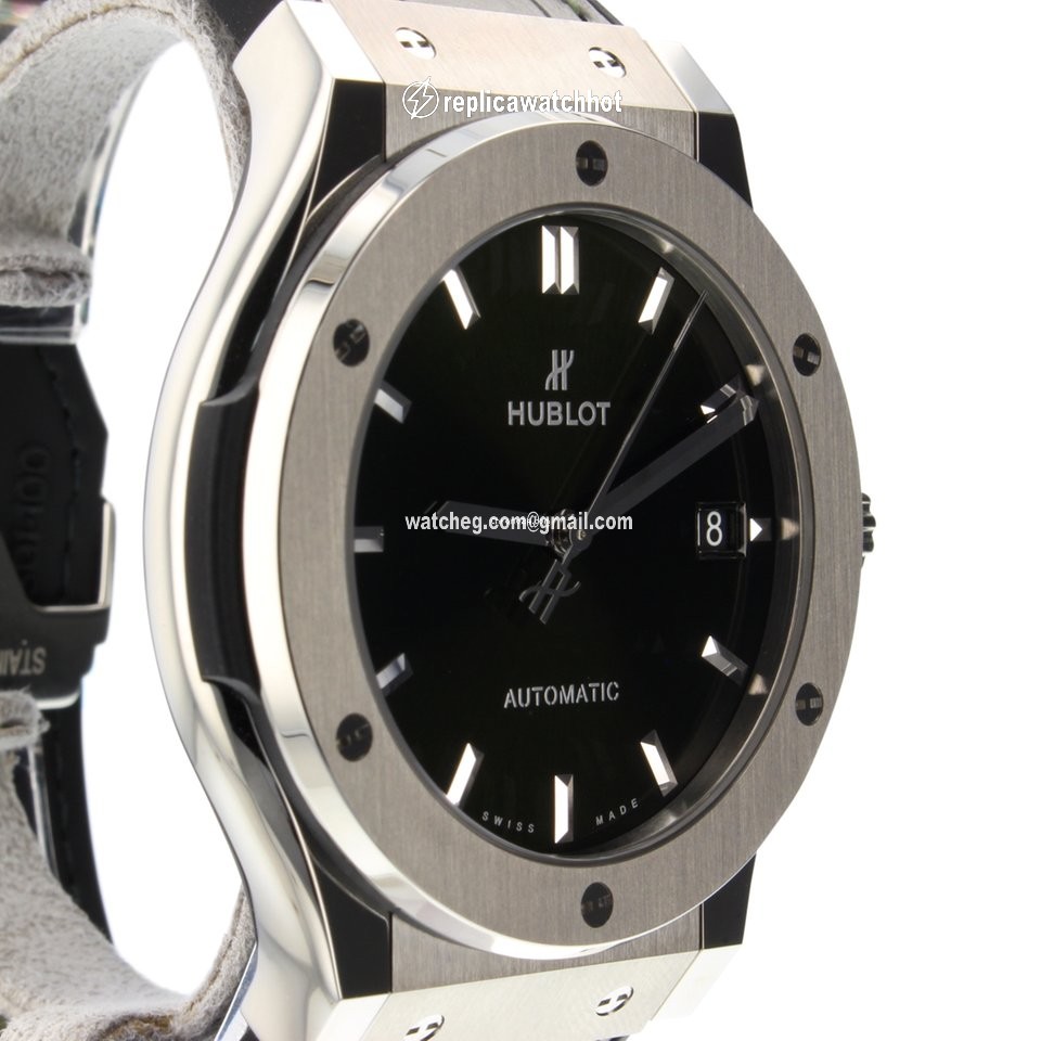 Hublot Classic Fusion 45, 42, 38, 33 mm Mens watch Unisex Automatic Titanium 511NX8970LR 3